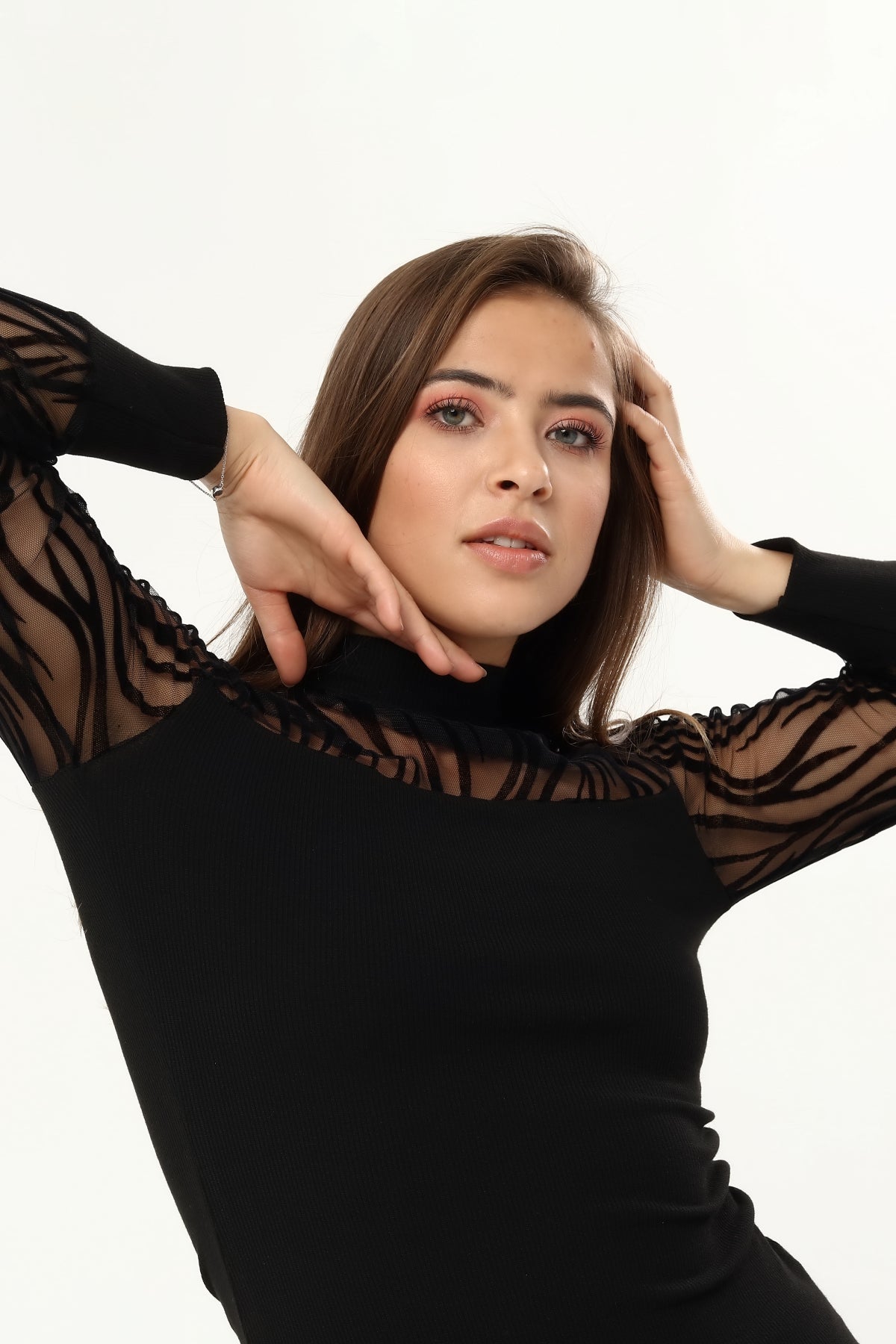 KİM Kİ O ÖZEL SERİSİ,FLOG BASKI DETAYLI TRANSPARAN KAŞKORSE BLUZ
